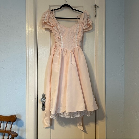 Gunne Sax by Jessica McClintock Peach Vintage Sequined Puff Sleeves Peach Size 8 - Picture 2 of 11